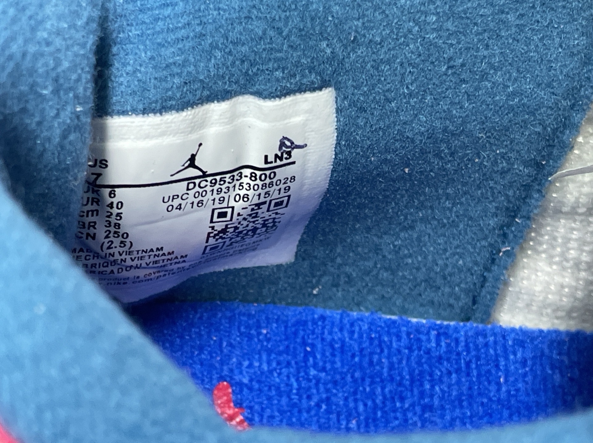 OK8-高品质时尚运动鞋 Whatsapp+86 17759116642