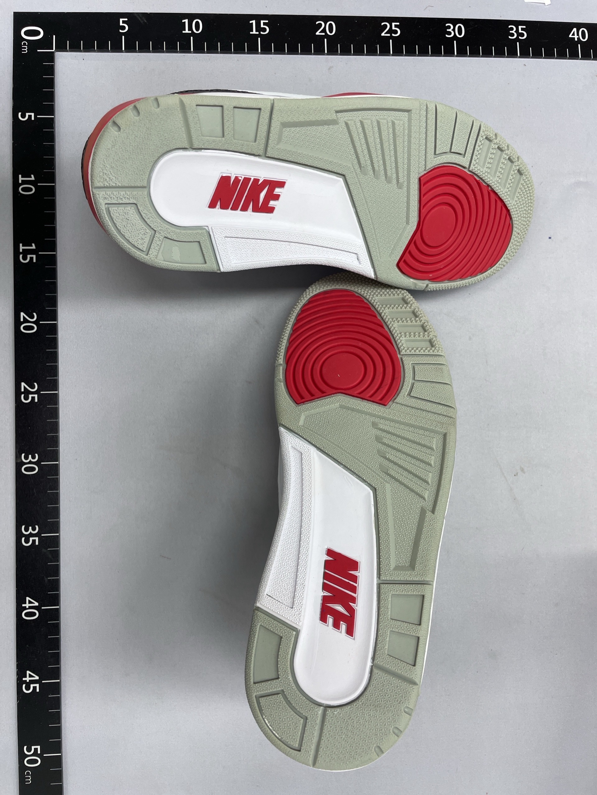 GX版纯原 380内顶配批次 全码出货 乳胶鞋垫 乔丹3 Jordan3 AJ3 复古篮球鞋 象牙白 北卡蓝 做旧白水泥 火焰红 日落渐变 藤原浩 恐惧  黑水泥 男女同款 乔丹4代系列 国外认准版本