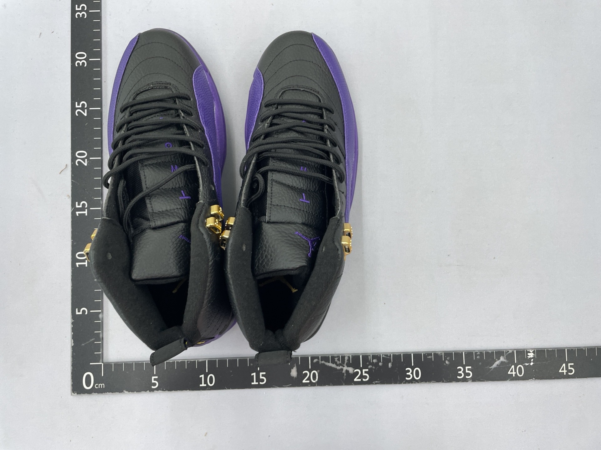 AJ12高帮纯原男款篮球鞋世界杯黑白金乔12高颜值气垫运动鞋