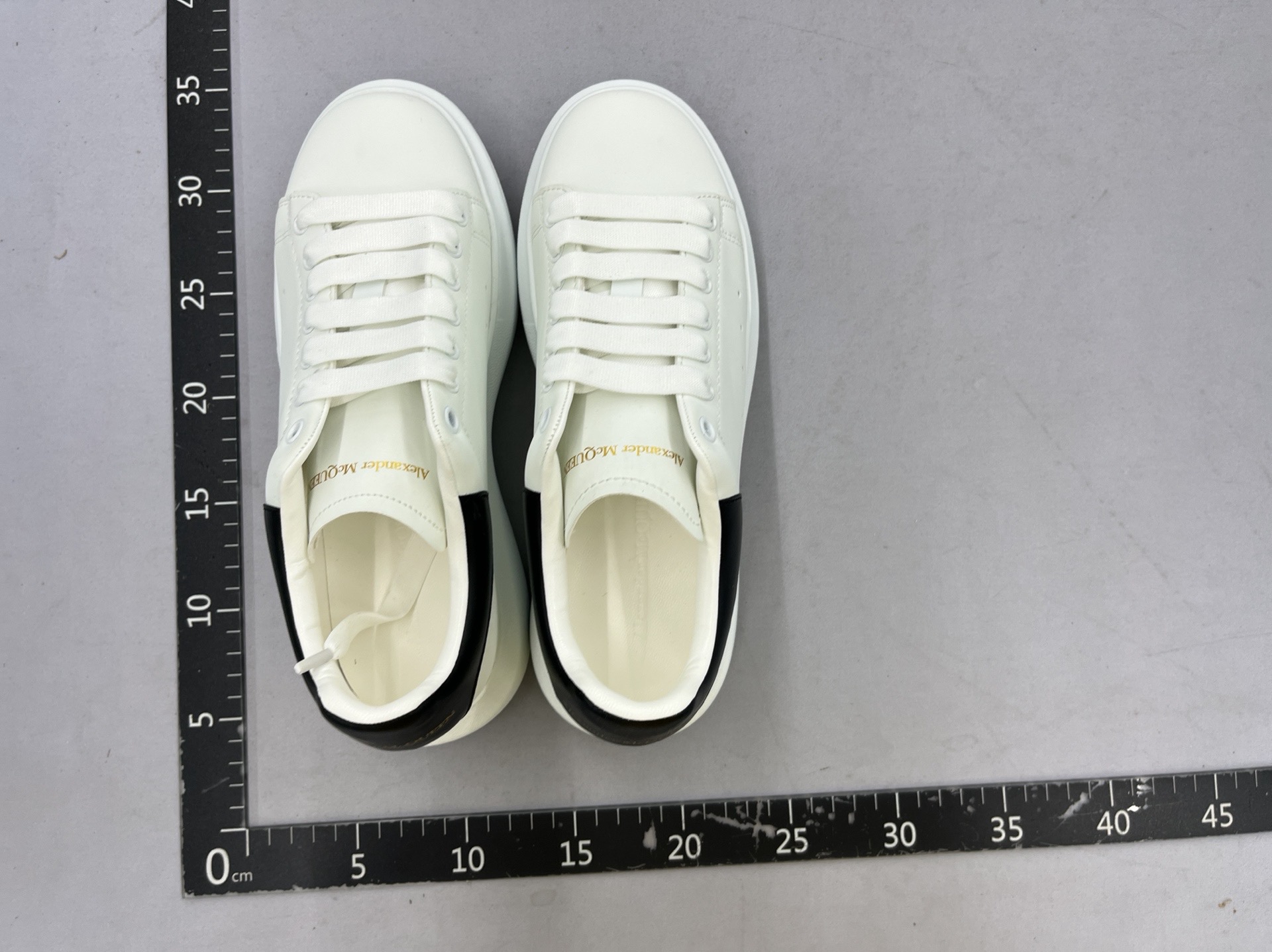 jj06 2026帅气流行篮球鞋 运动鞋 板鞋（高品质多种选择）  WhatsApp+86 177 5033 6825