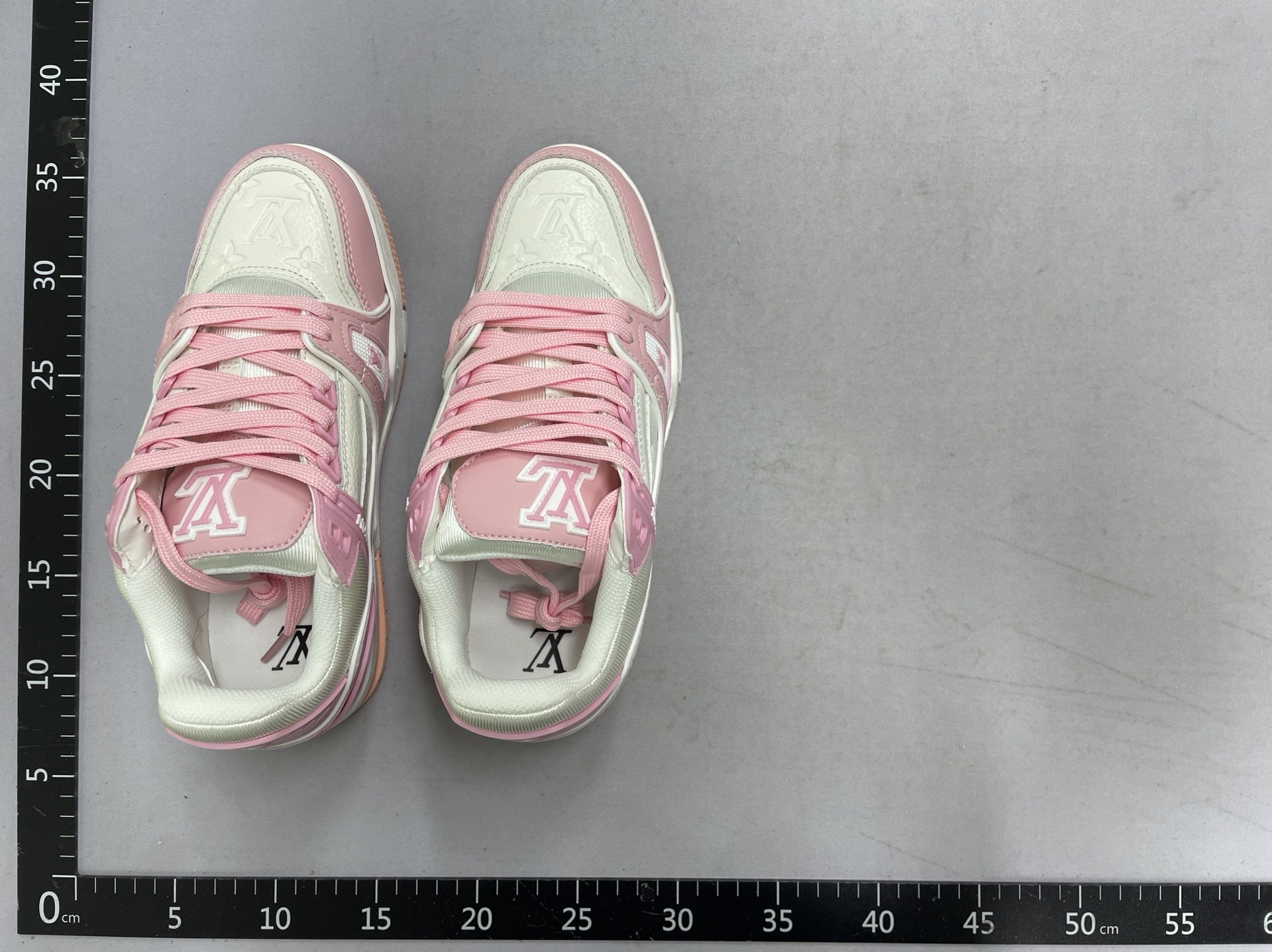 HK88-PH 高品质 新款运动鞋风格运动鞋Whatsapp:+86 132 2593 7783