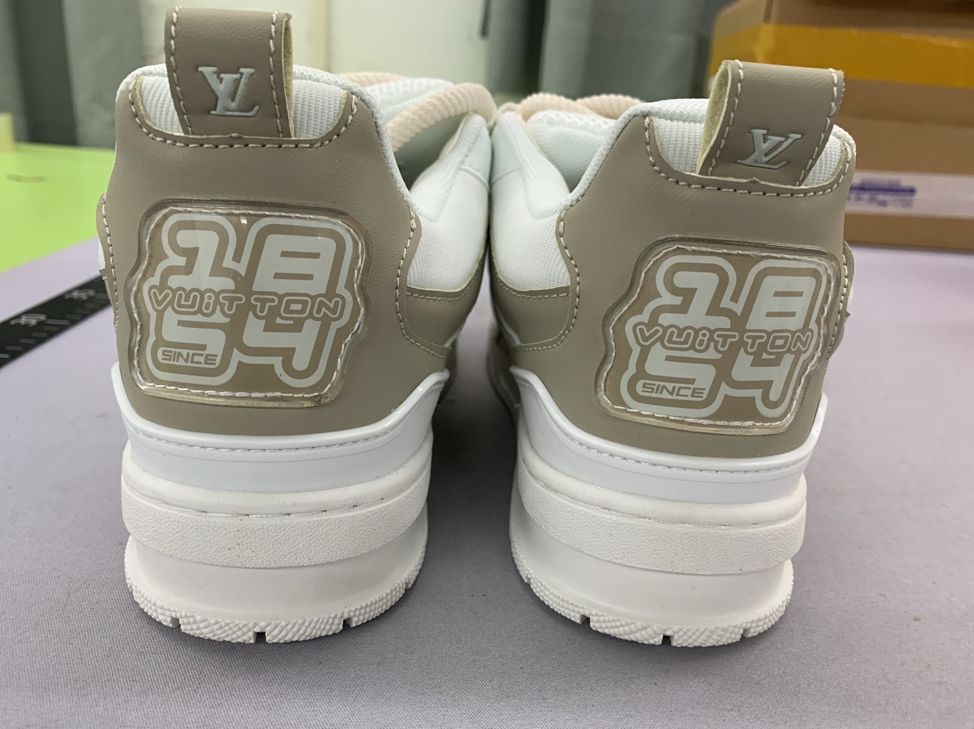 ZM18-时尚运动鞋工厂直供特惠WhatsApp:+86 189 6597 6222