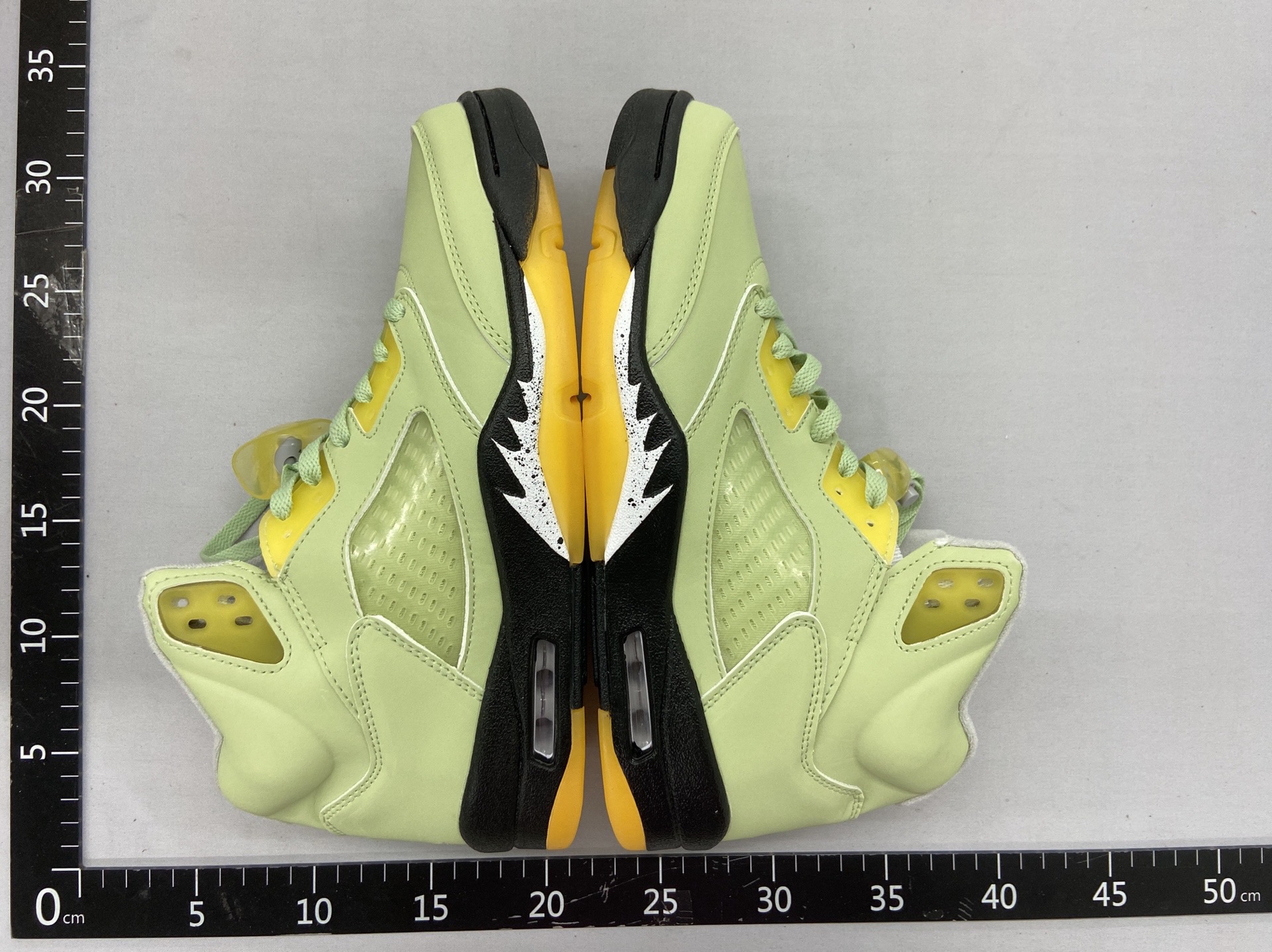 GD66-高品质时尚潮流运动鞋+Whatsapp +86 173 0597 0797