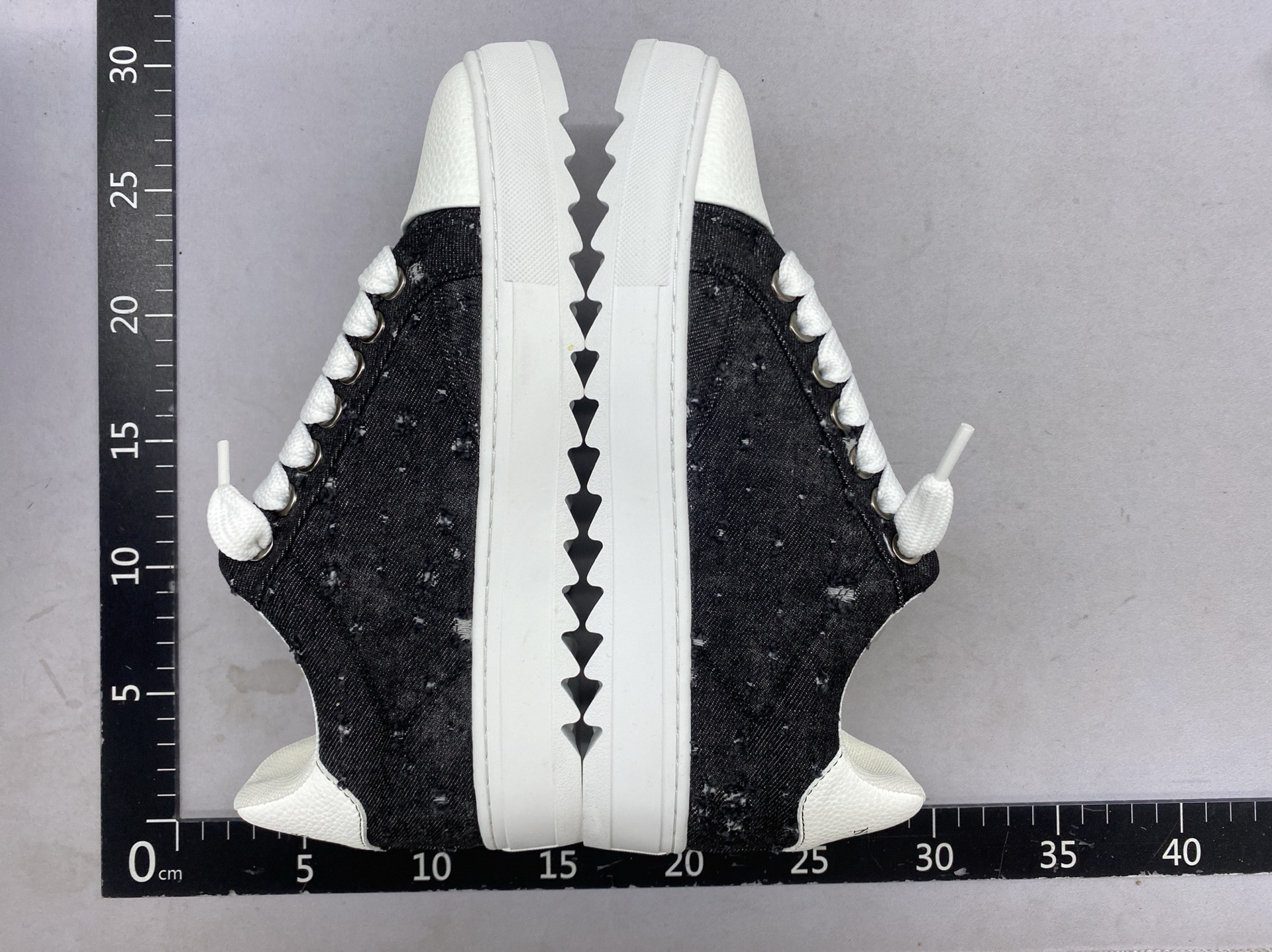 现货NUMERIS运动鞋男手工喷绘帆布鞋时尚潮流个性定.制板鞋