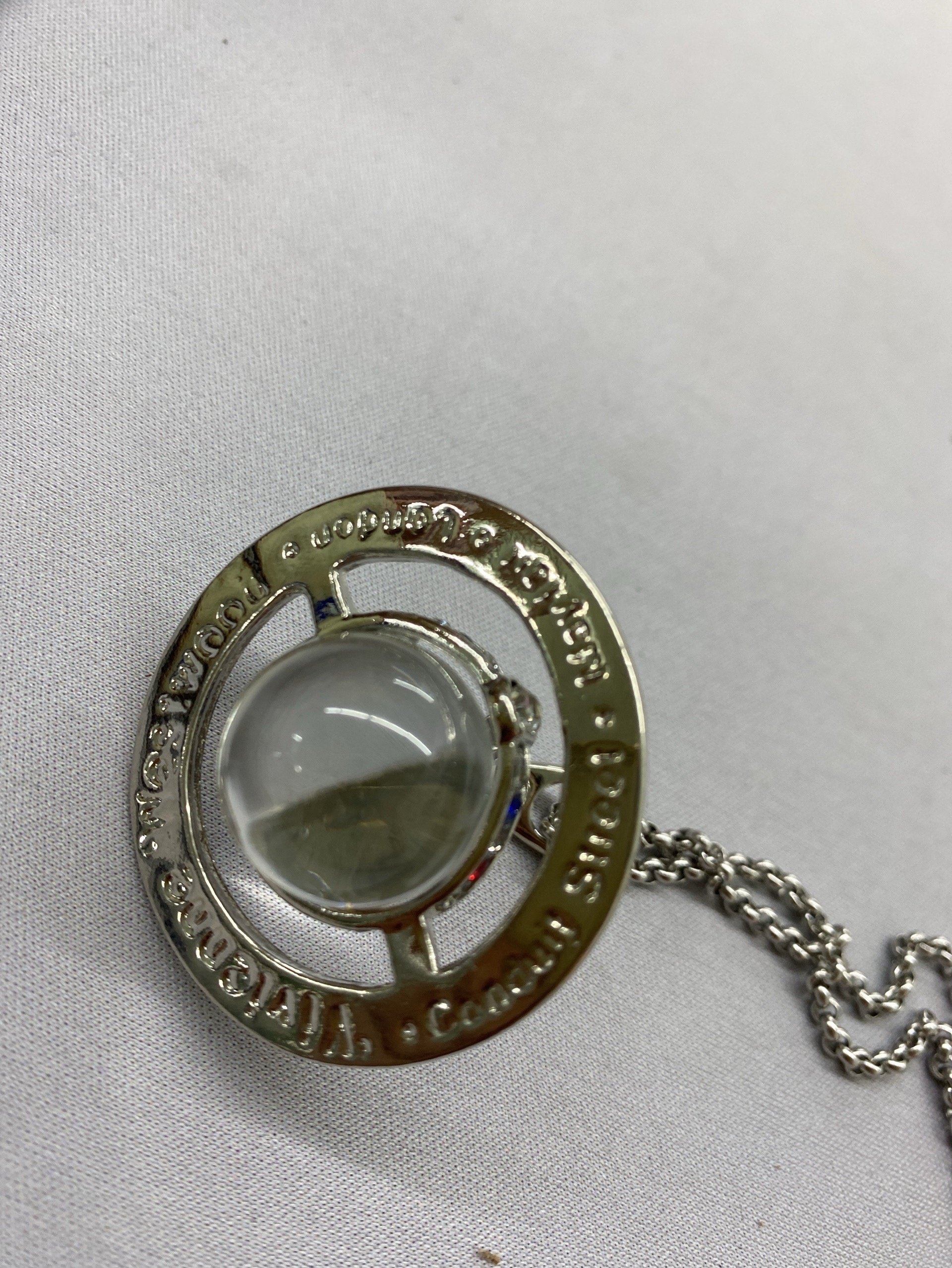Empress dowager’s stereo saturn necklace for women, accessible luxuryclassysenselong clavicle chain, unique sweet and cooleasiest for match necklace accessories