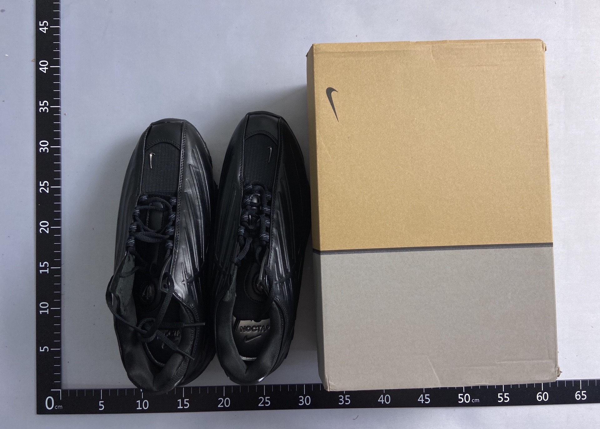 MZ05-休闲男鞋女鞋潮流运动鞋Whatsapp：+44 07917991593