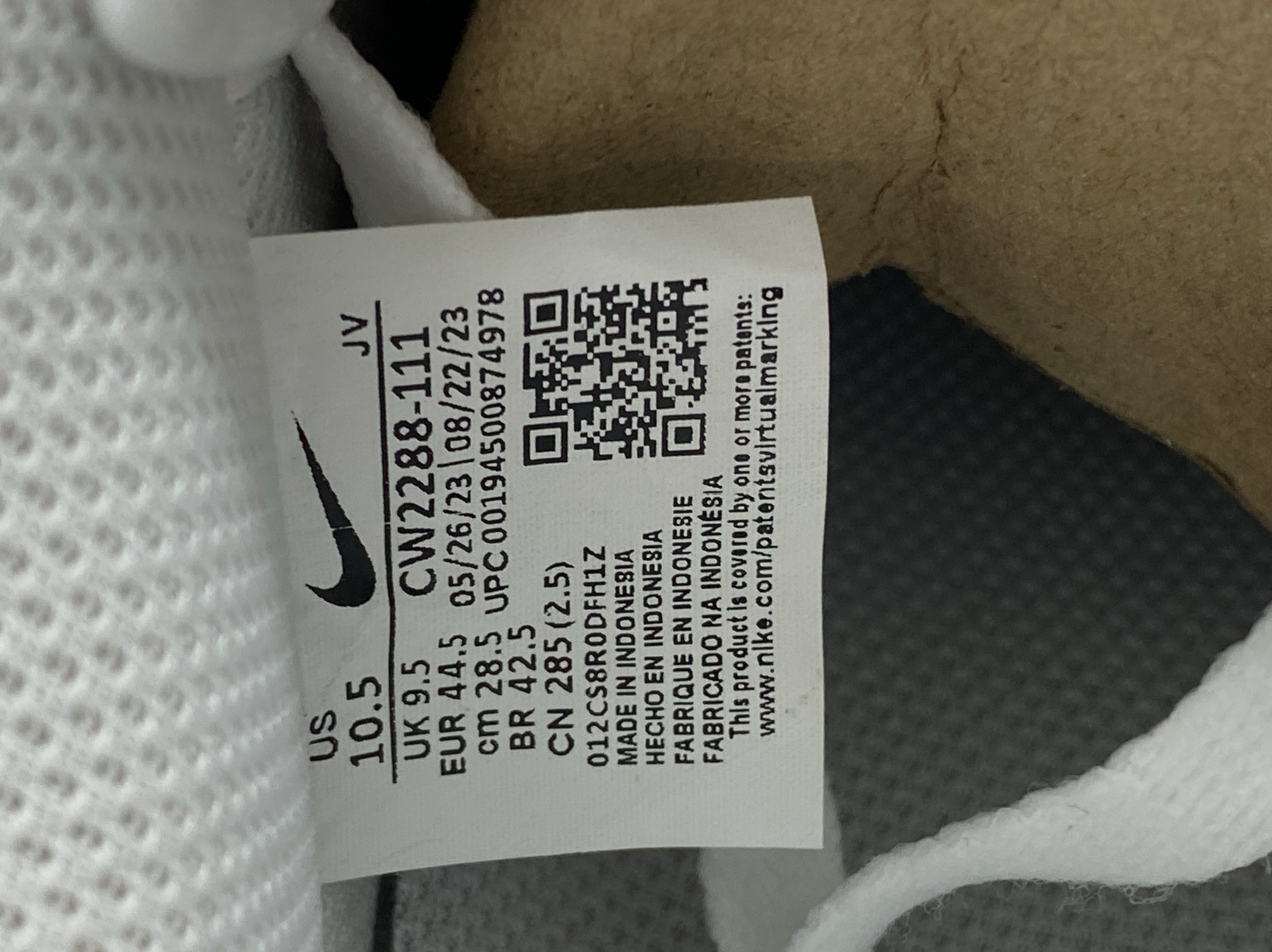 Authentic air force 1 sneakers – classic, versatile, and stylish. available in pure white, casual, height-increasing, and black knight editions for men and women
