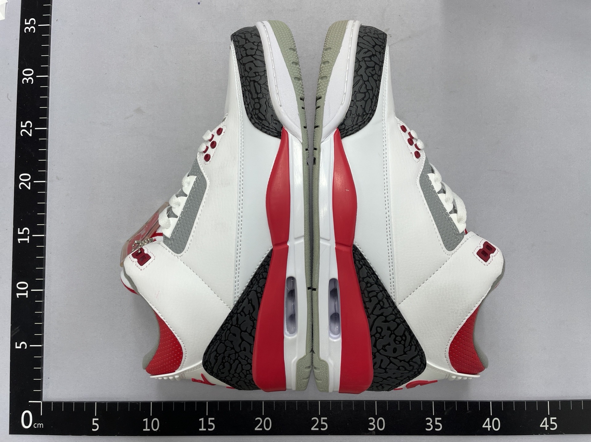 GX版纯原 380内顶配批次 全码出货 乳胶鞋垫 乔丹3 Jordan3 AJ3 复古篮球鞋 象牙白 北卡蓝 做旧白水泥 火焰红 日落渐变 藤原浩 恐惧  黑水泥 男女同款 乔丹4代系列 国外认准版本