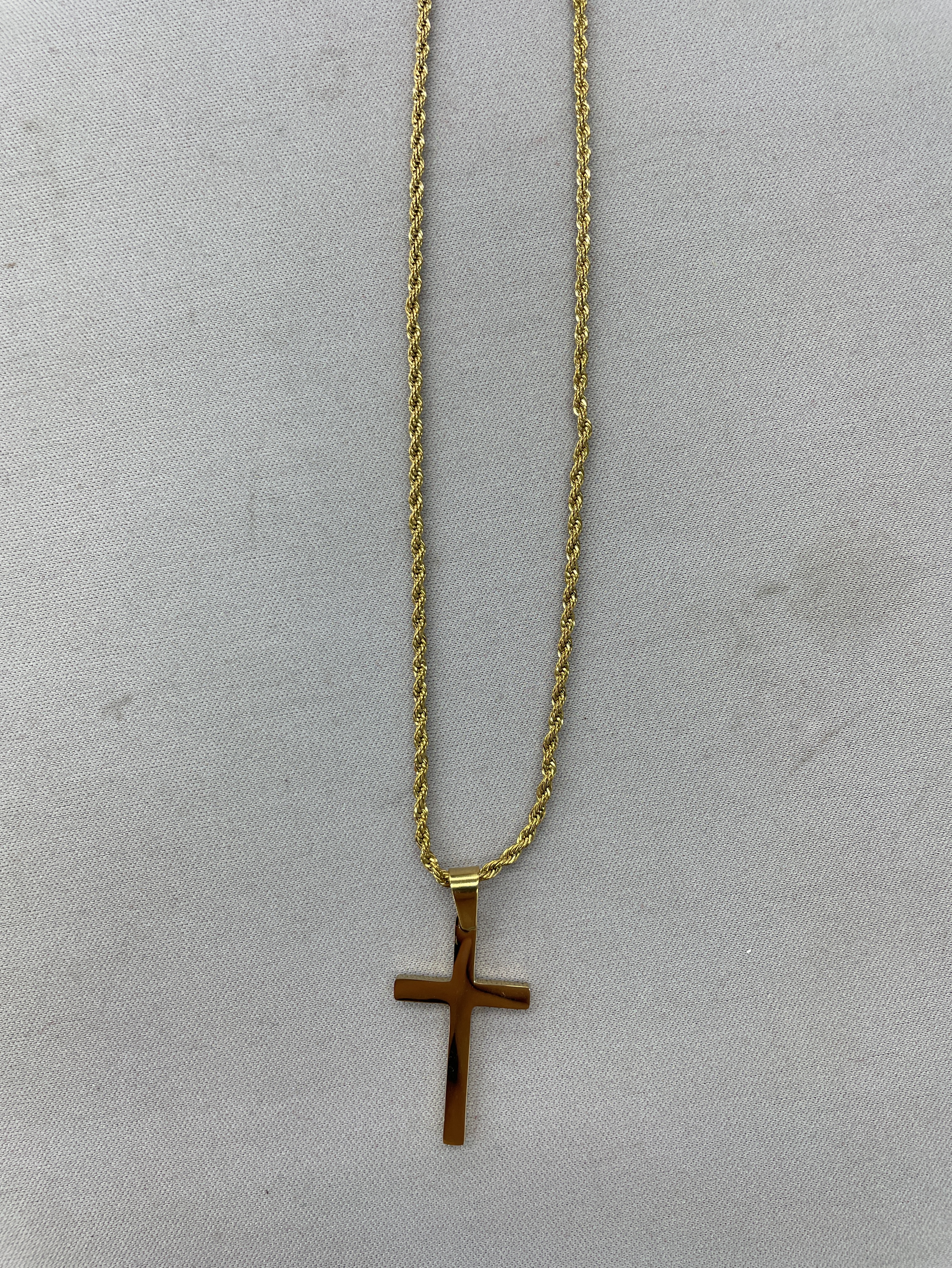 Titanium steel necklace stainless steel men’s high-end gold cable chain cross pendant – unique, versatile, and fade-resistant