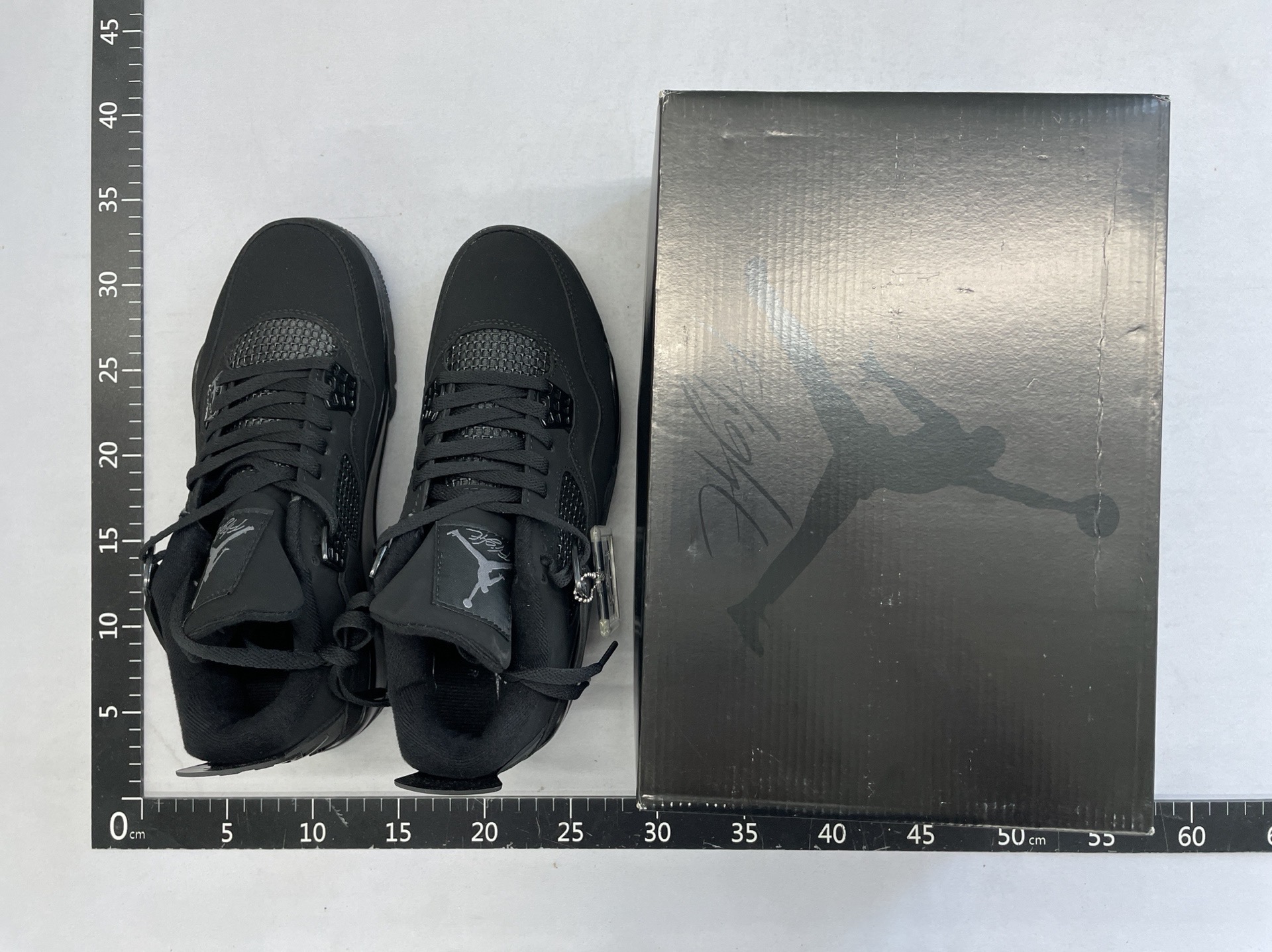 54D-高品质时尚运动鞋 Whatsapp 86 177 5911 6642