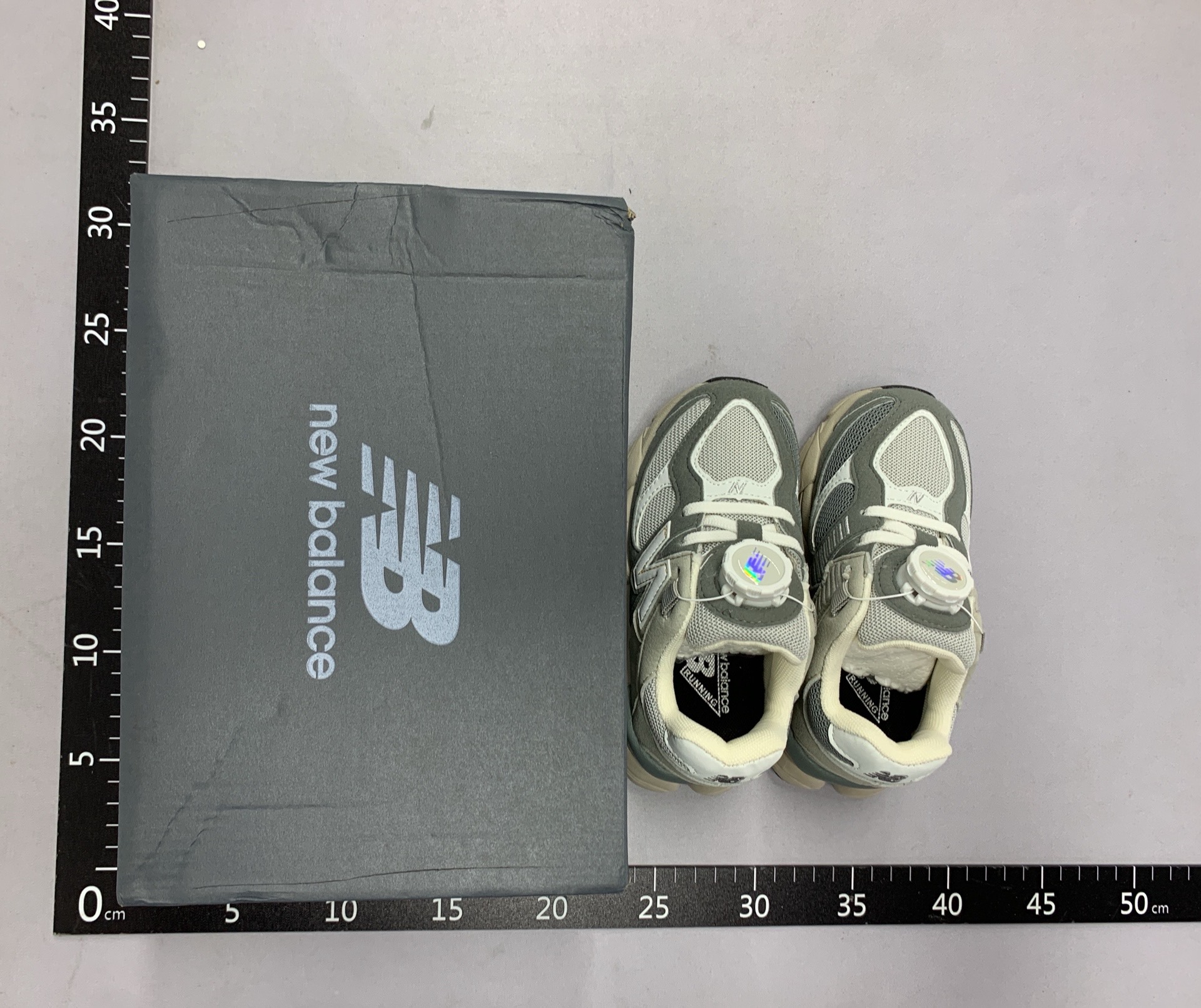 新款新百伦童鞋New Balacn NB9060旋转扣锁扣儿童运动鞋男女童跑鞋一脚蹬休闲鞋跑步鞋