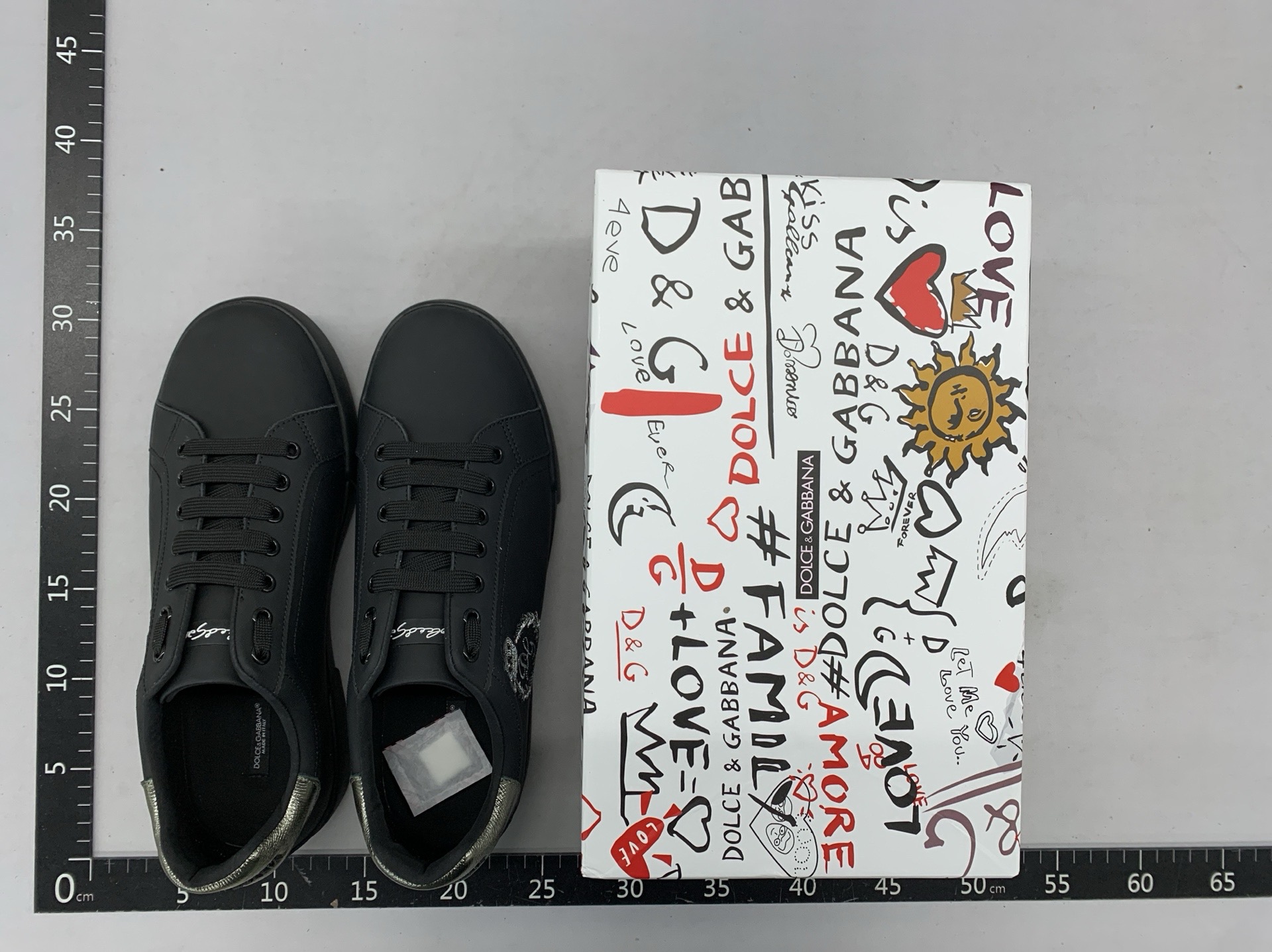 European and american dg breathable printed trendy sneakers, couple’s fashion casual skate shoes, trendy individualistic low-top versatile white shoes