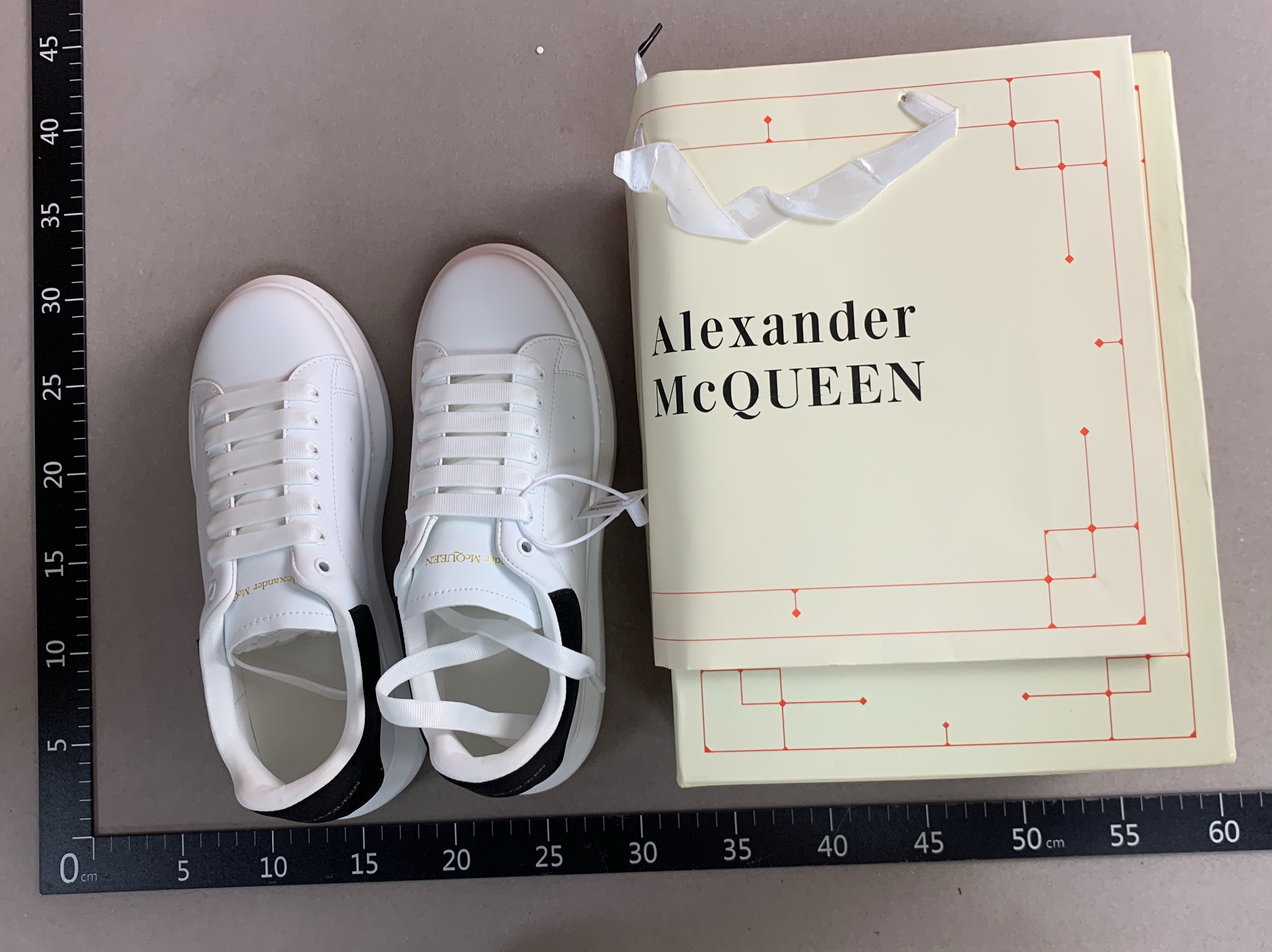 Haodin 2024new arrival mcqueen casualwhite shoes women’s heightenedthick soleeasiest for matchcouple sports sneakers men
