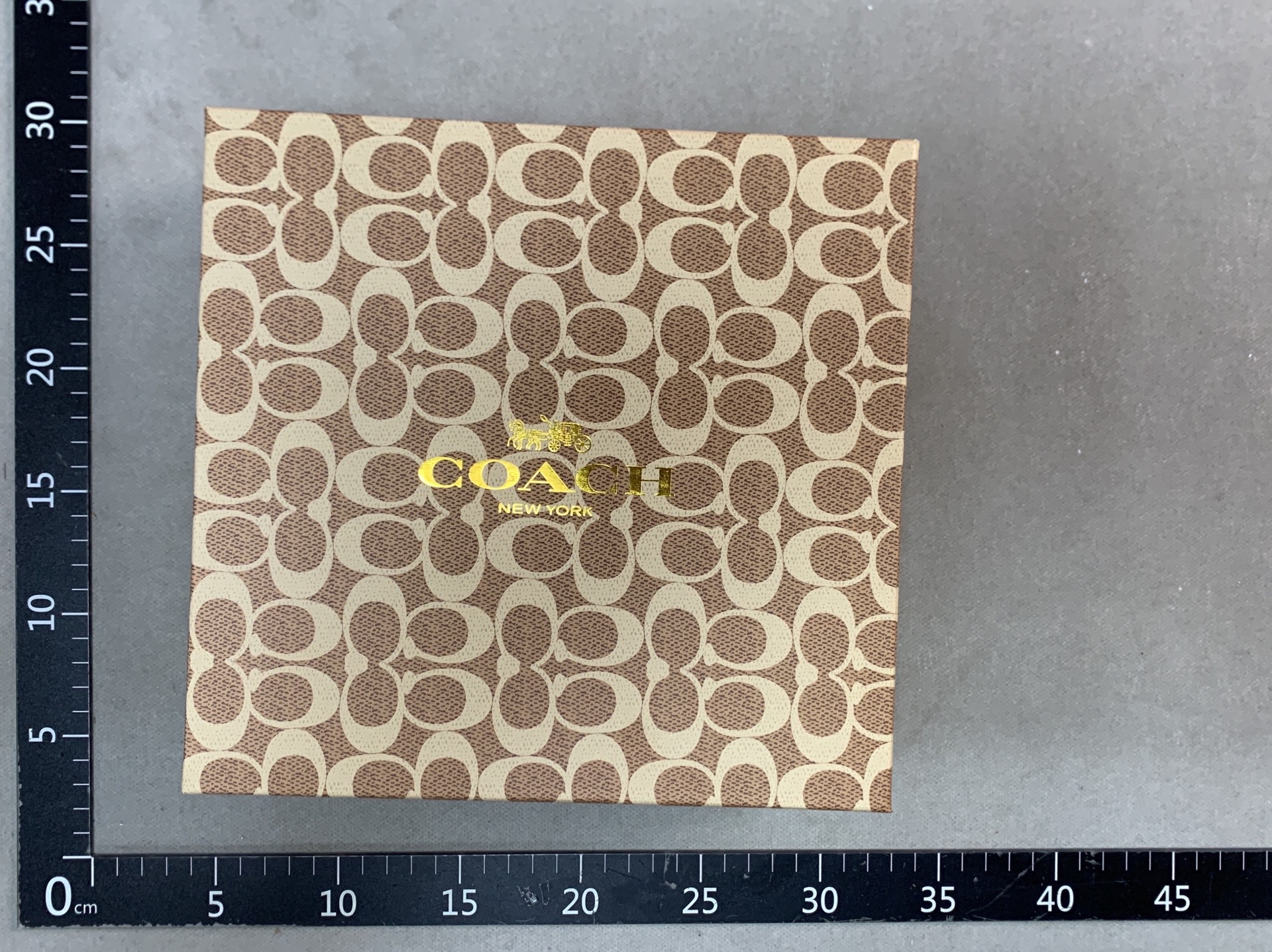 Wholesale elegant underarm bag for women, new spring/summer retro style, fashionable and trendy casual shoulder bag