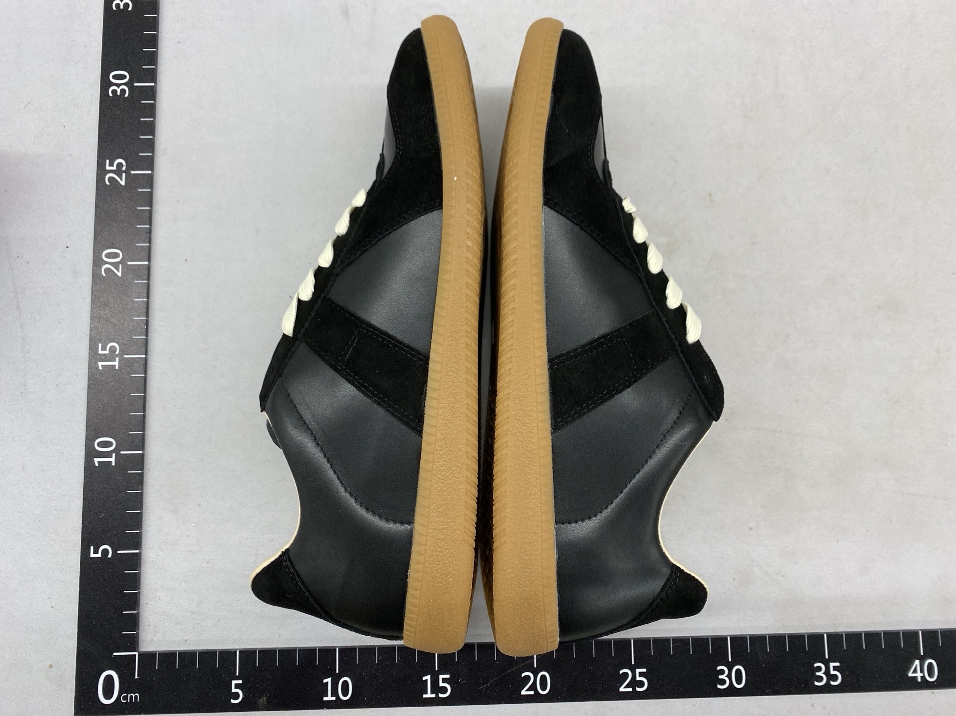 High version classic women’s 2026 new german training shoes couple genuine leather casual sneakers tie backwhite shoes men
