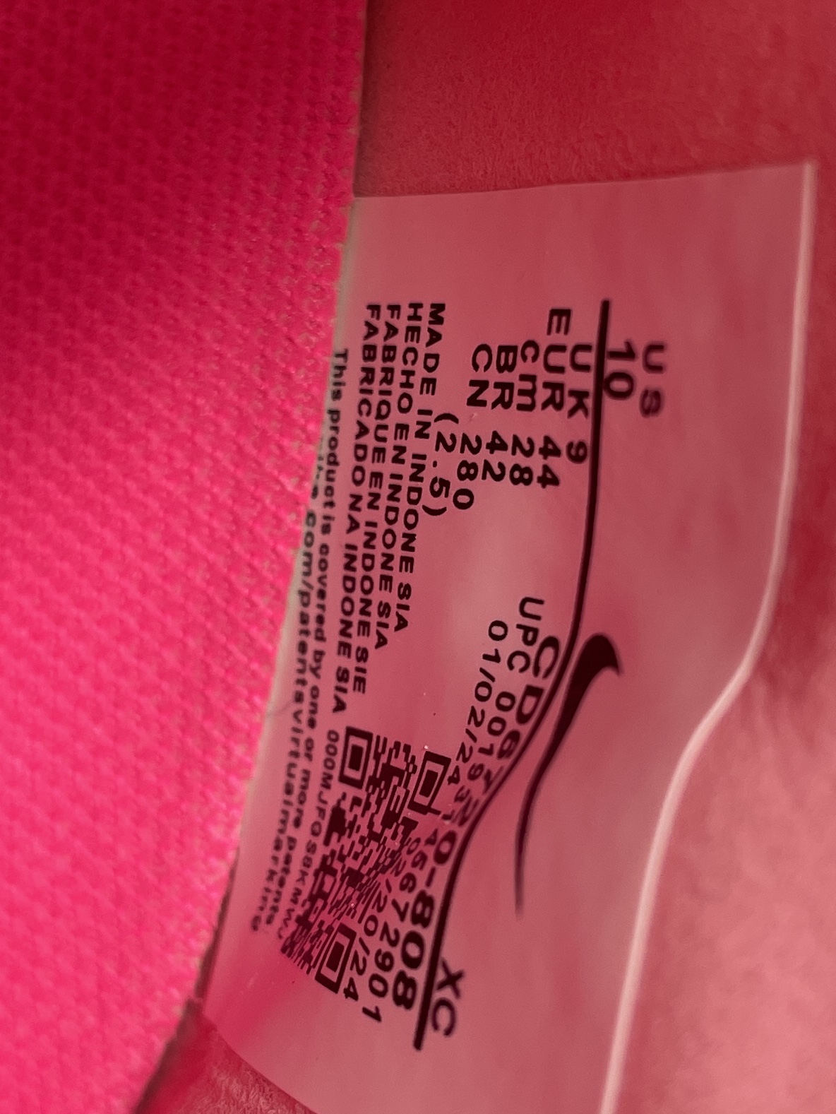 zk88-跨境世界杯刺客16足球鞋FG钉WhatsApp+86 150 8017 2573