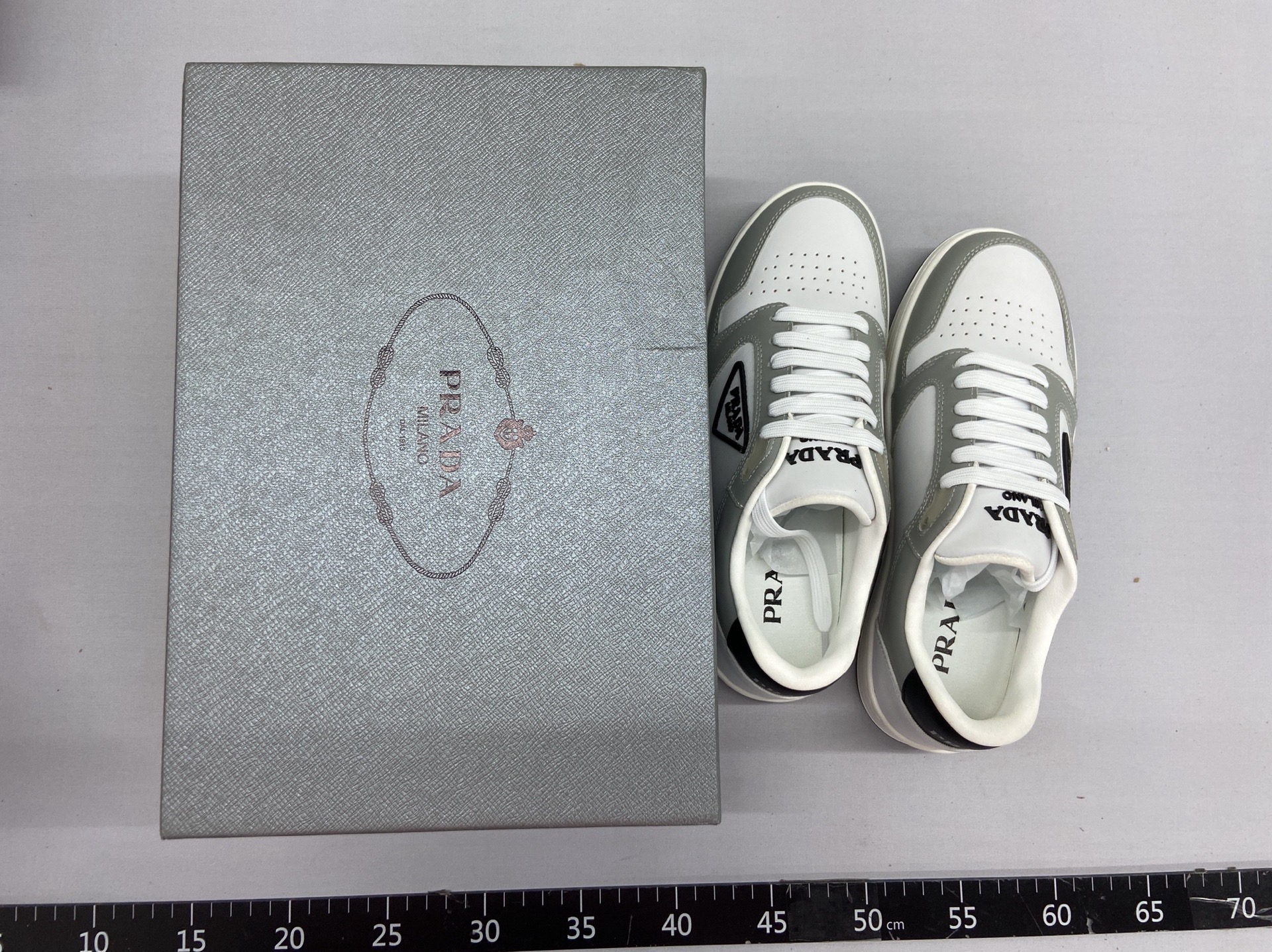 European versatile 2024 new summer genuine leather thick sole breathable white sneakers men’s fashion athletic shoes