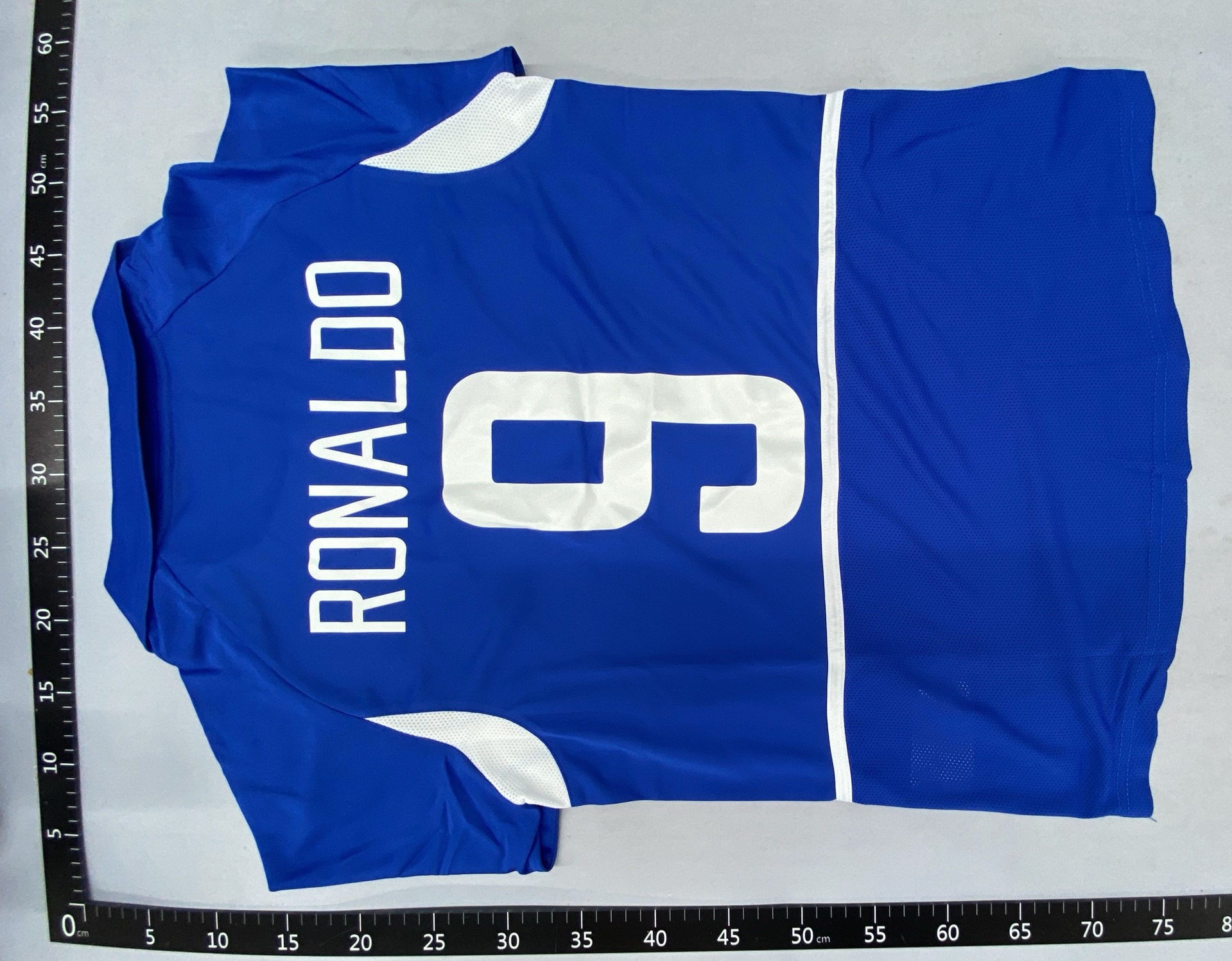 Retro brazilian national team jerseys – featuring ronaldinho, kaká, neymar, rivaldo, and roberto carlos