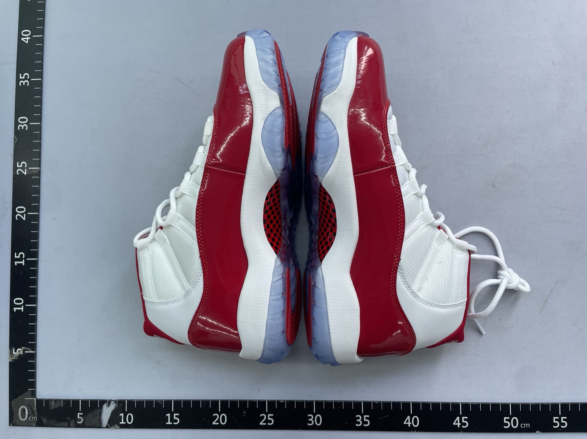 LS19--高品质篮球运动鞋 WhatsApp+86 159 8088 5450