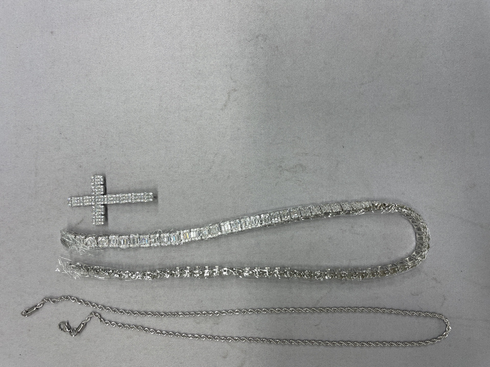 Mr.blinggggggfashion hip hop jewelry playboi carti high quality mixed inlaid reverse cross necklace