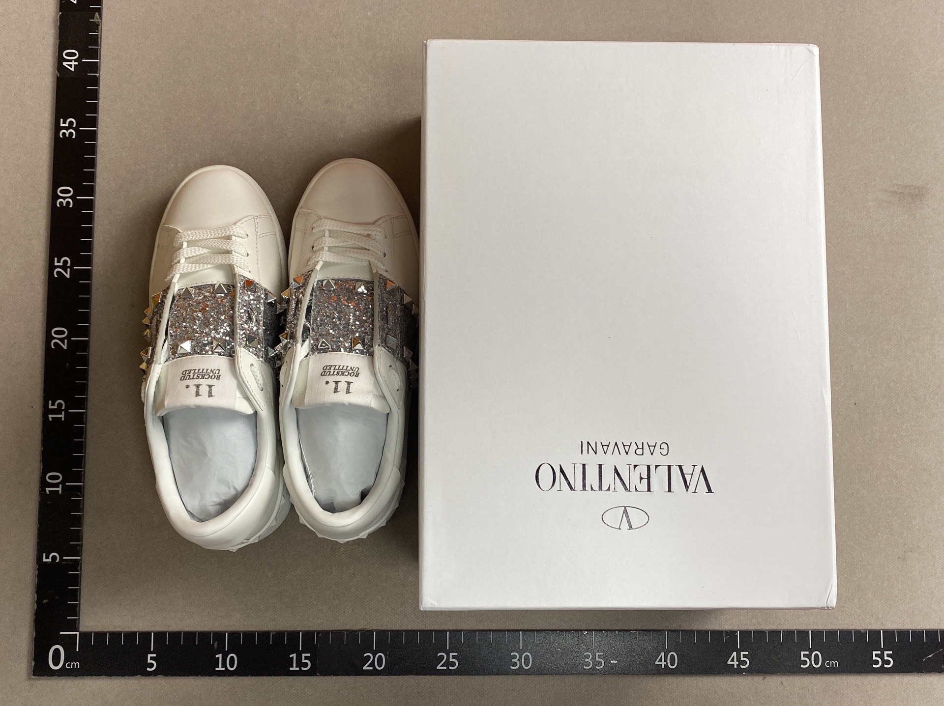 Export 2024new arrivalv family rivet white shoes women’s color matching patchworkeasiest for match sports casual sneakers flats trendy men