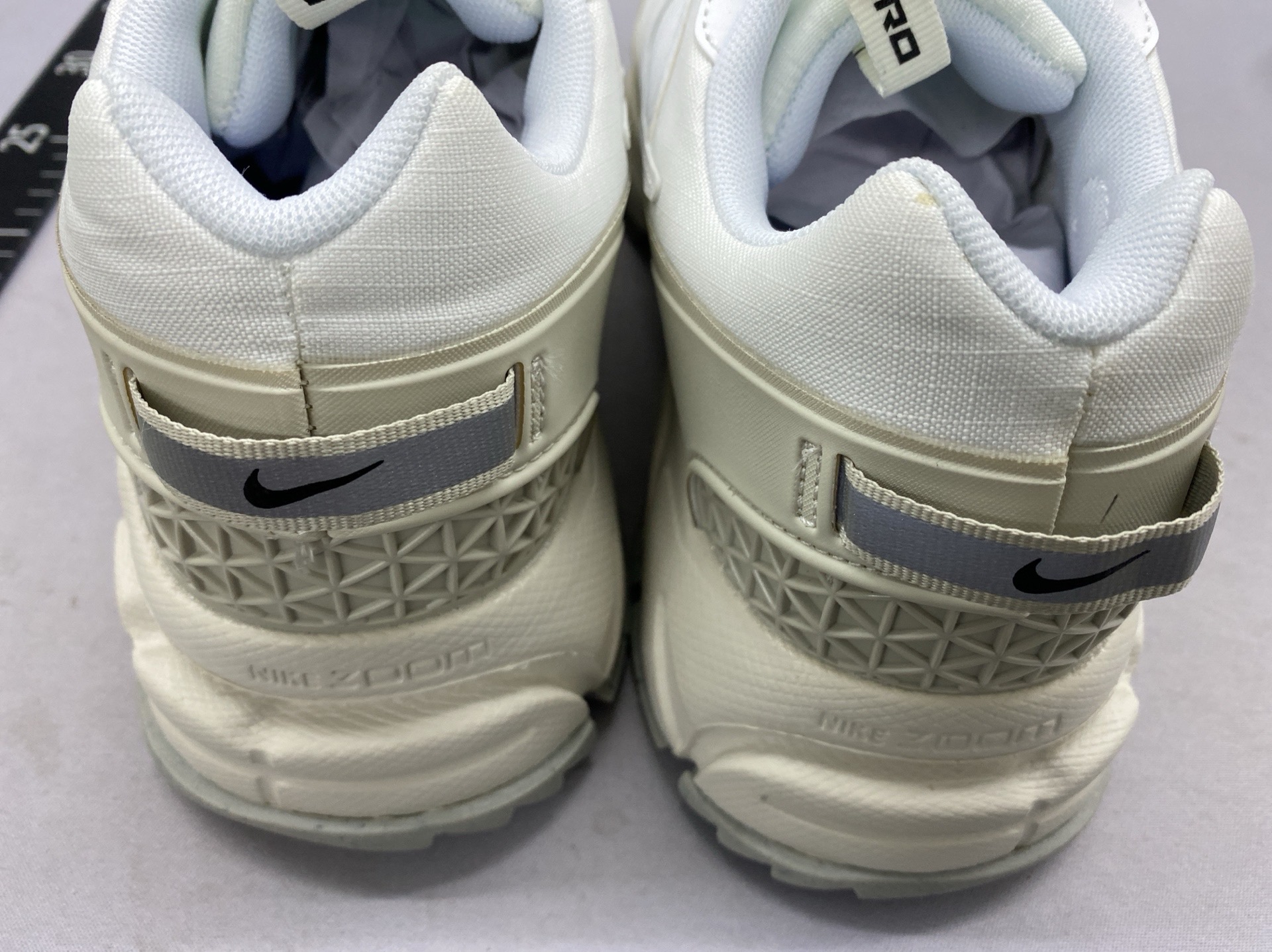 branded sports佛莫罗五代训练鞋 Vomero 5 Roam运动鞋老爹鞋