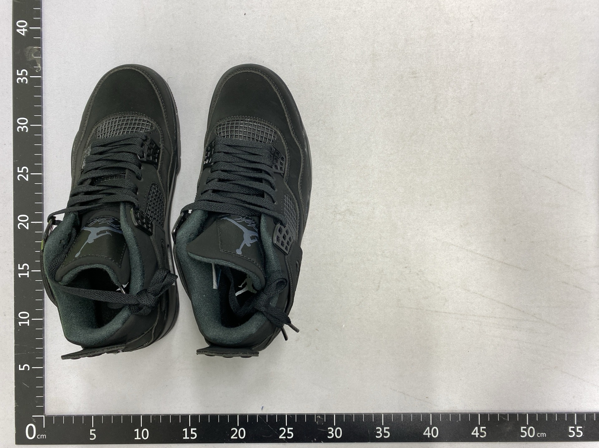 FX01-2026帅气流行篮球鞋 运动鞋 板鞋（高品质多种选择）  WhatsApp+86 17759116642