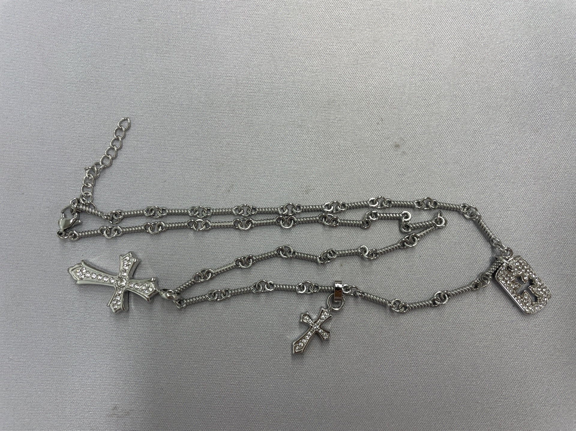 Cross-border new product cross full diamond titanium steel necklace for men easiest for matchclassy sense sweater chain non-fading jewelry necklace for women