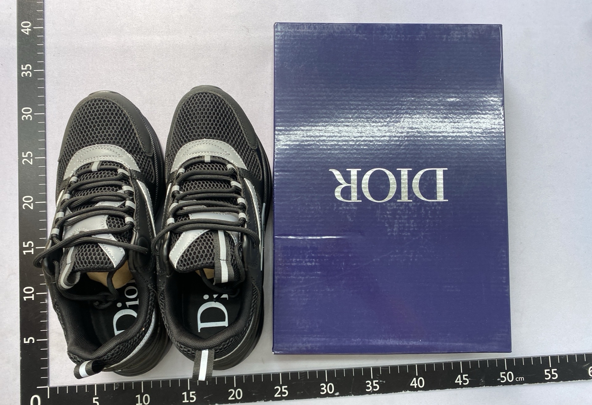经典男女通用款休闲运动鞋jd