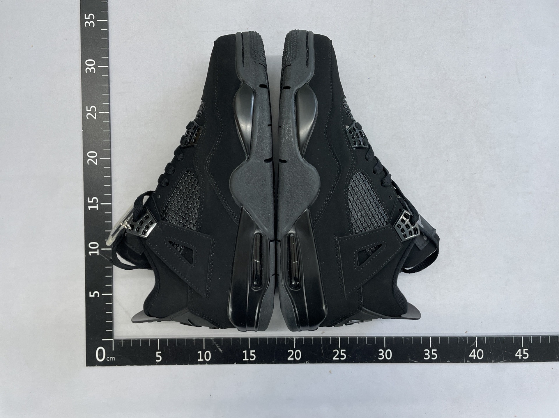54D-高品质时尚运动鞋 Whatsapp 86 177 5911 6642