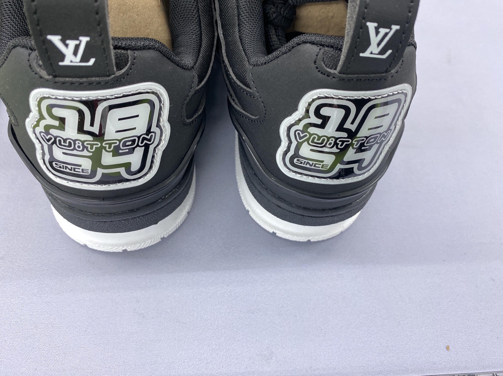 CR03 新款Traine最新配色运动鞋风格运动鞋411 CF
