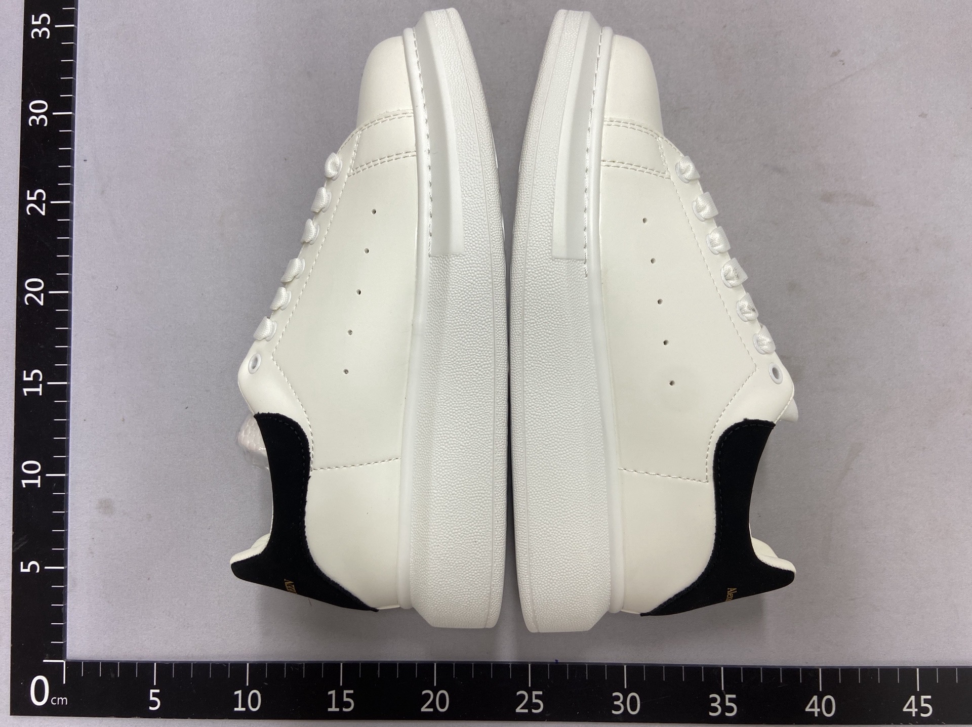 nice88-M运动鞋WhatsApp:+86 173 0597 0797