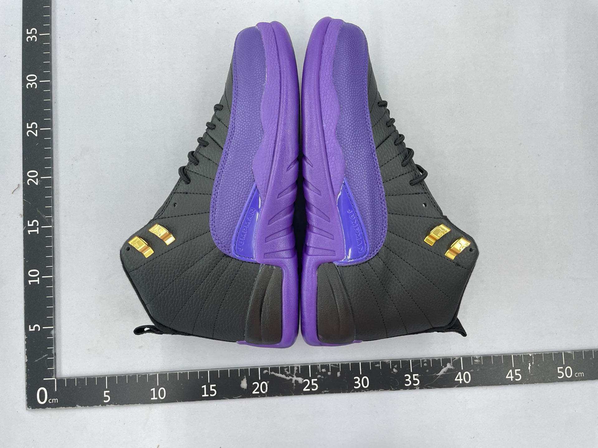 AJ12高帮纯原男款篮球鞋世界杯黑白金乔12高颜值气垫运动鞋