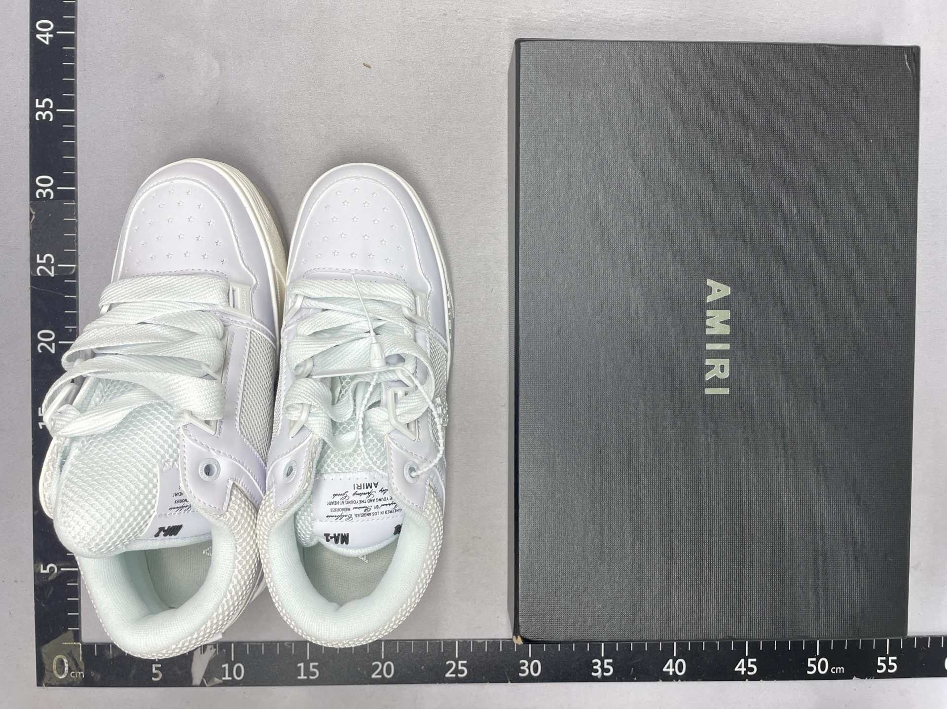 XB22 时尚休闲情侣款运动鞋（pls contact WhatsApp：+85264813501，if u  want a  gift or need size recommendation.）
