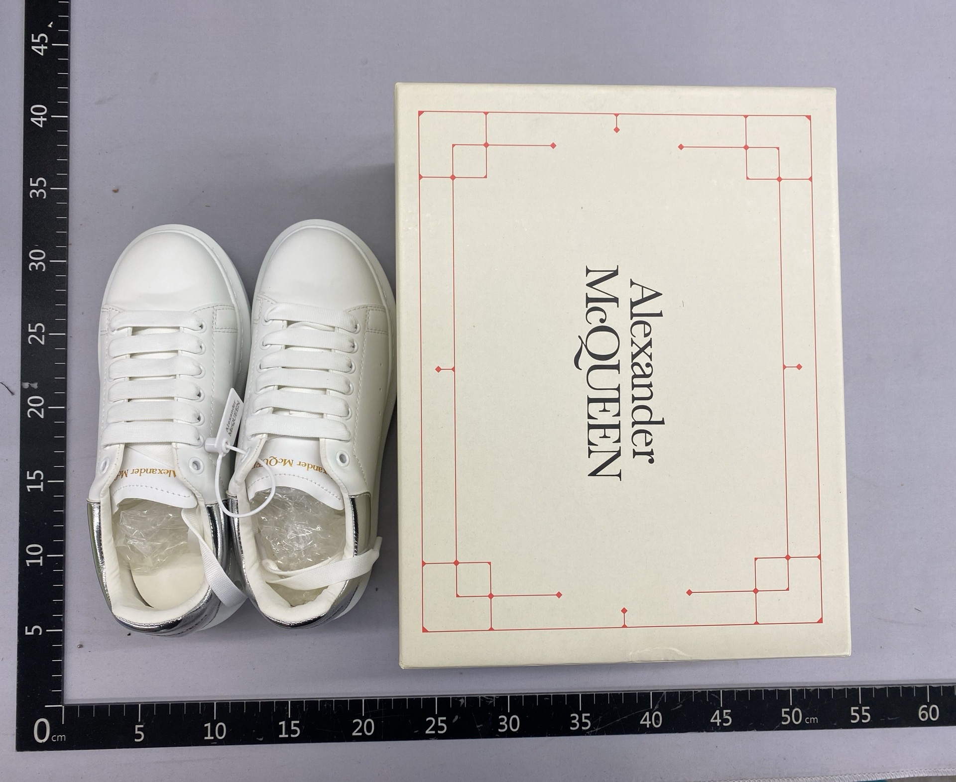 New white sneakers platform height increasing casual couple skate shoes l2