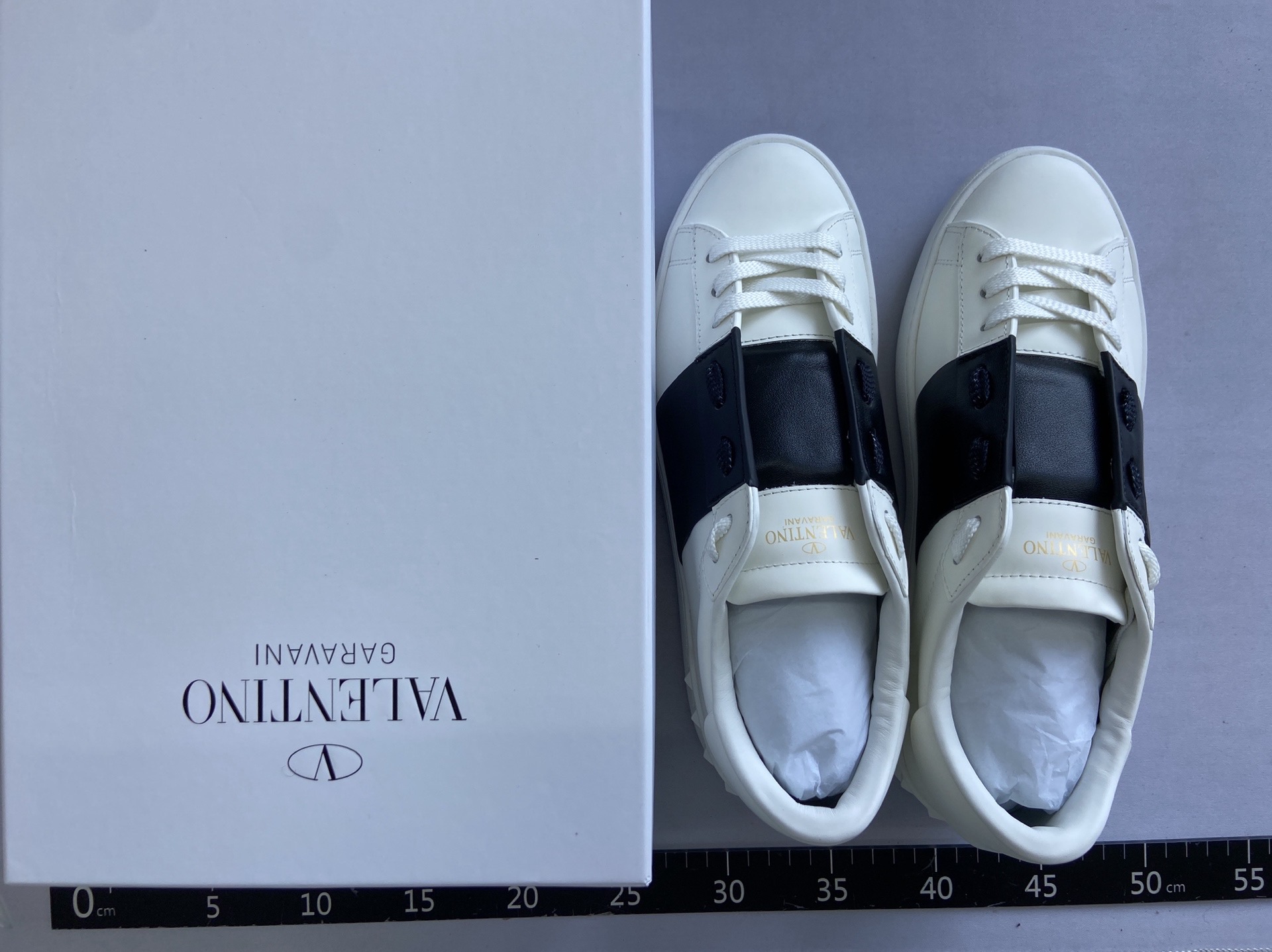 2025 new v-brand chunky platform studded white sneakers – unisex, versatile lace-up casual athletic shoes, color block skate shoes